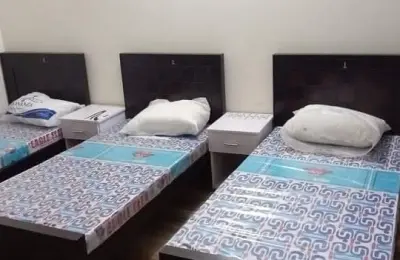 Elegance Boys Hostel
